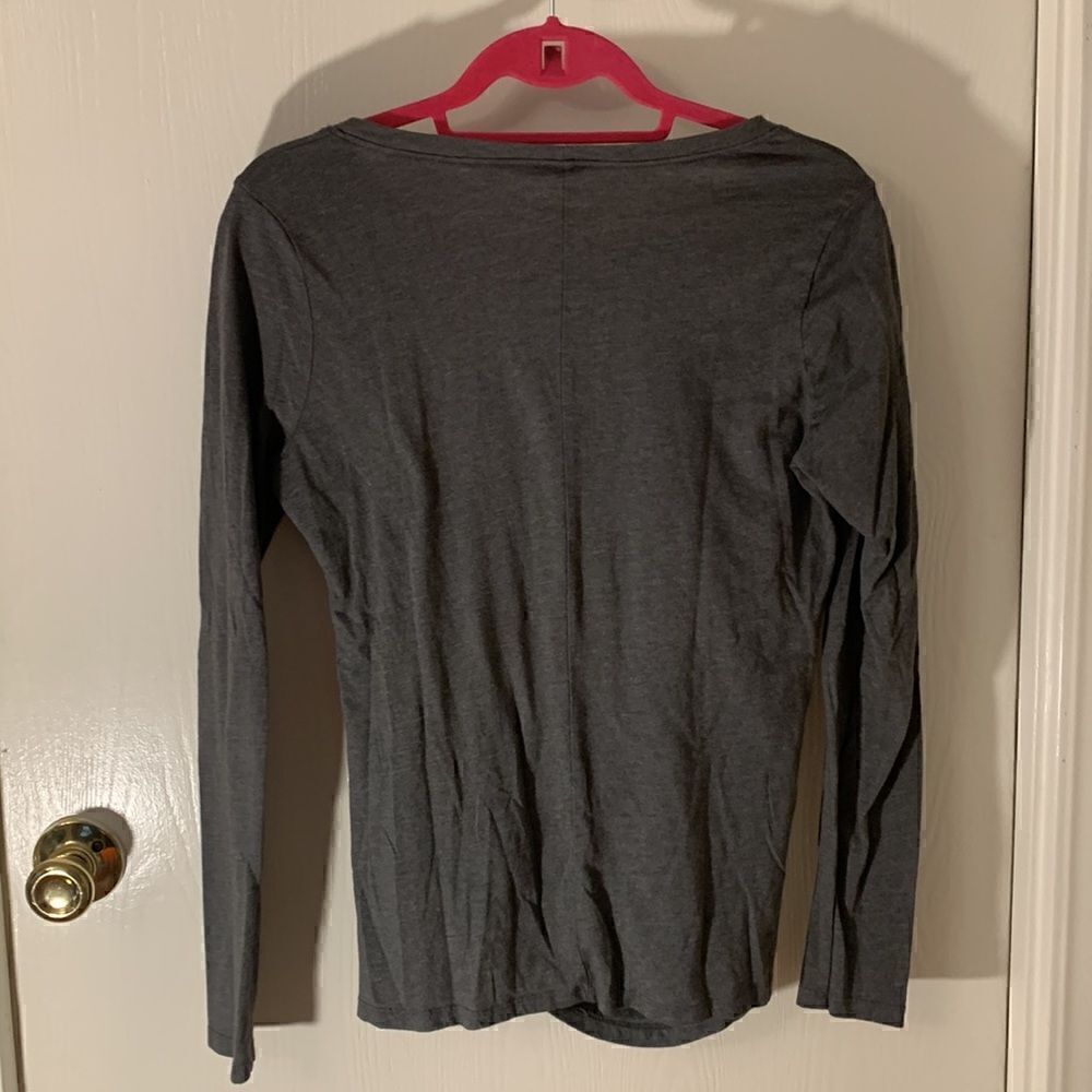 Fabletics EUC gray Hera long sleeve knot tie tee Size medium - Picture 5 of 5